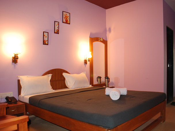 hotels in ganpatipule