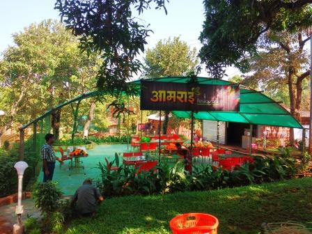 pure veg restaurant in ganpatipule