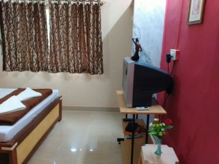 budget hotels in ganpatipule