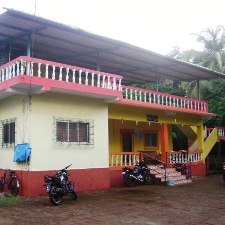 sawant homestay ganpatipule